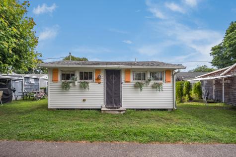 92 Fourth Avenue Madison CT 06443