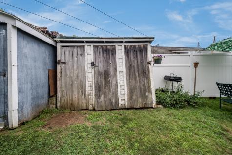 92 Fourth Avenue Madison CT 06443