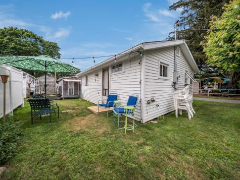92 Fourth Avenue Madison CT 06443