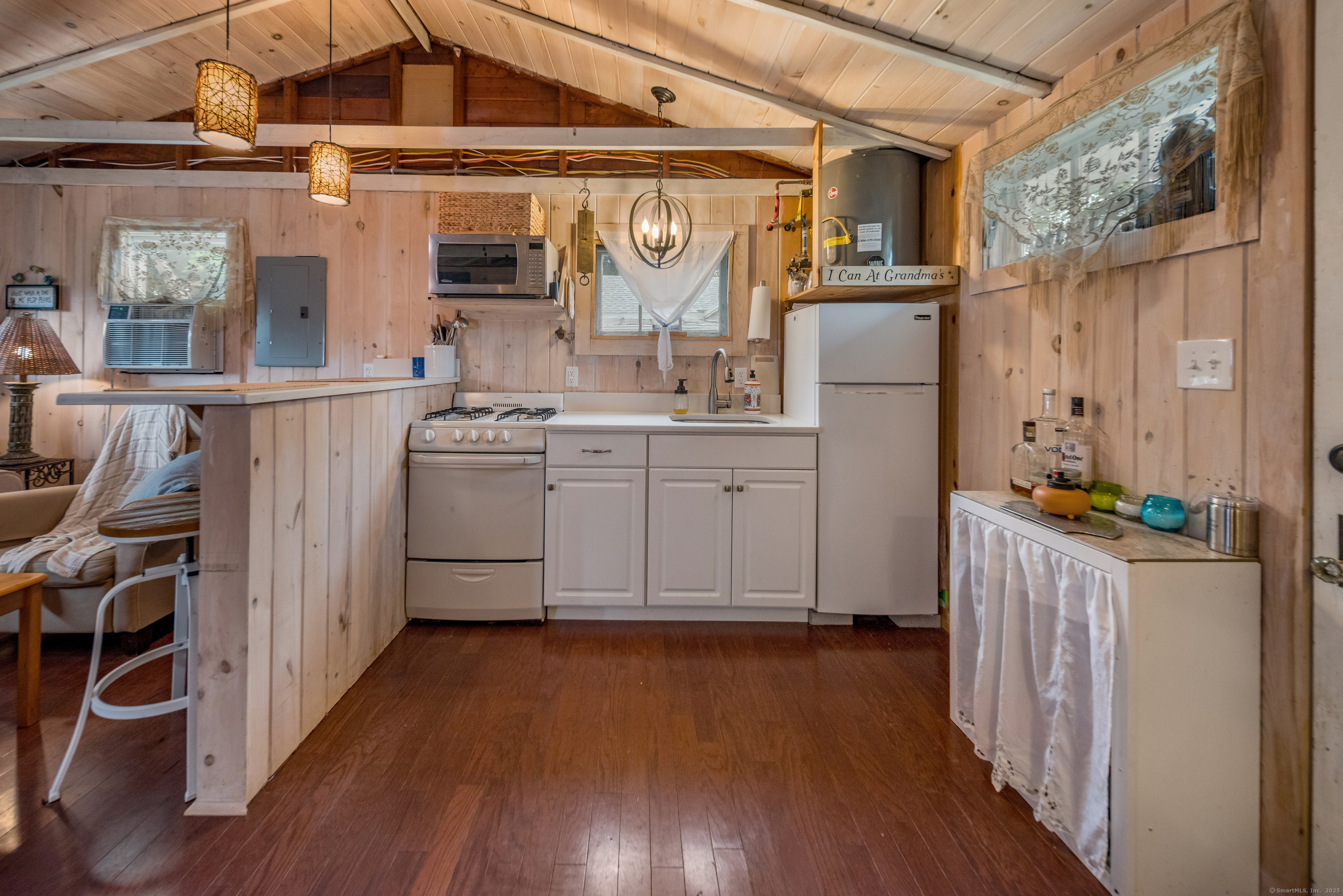 92 Fourth Avenue Madison CT 06443