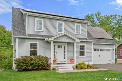 39 Chapman Chase Windsor Locks CT 06096