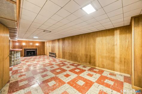14 Barn Hill Road Bloomfield CT 06002