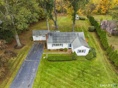 14 Barn Hill Road Bloomfield CT 06002