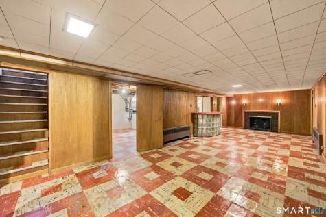 14 Barn Hill Road Bloomfield CT 06002