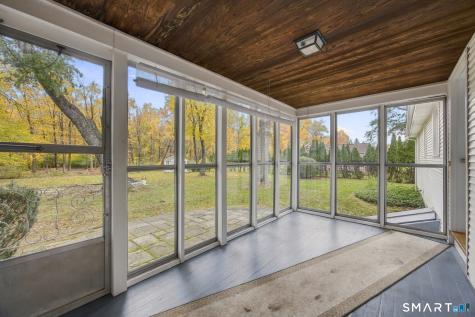 14 Barn Hill Road Bloomfield CT 06002