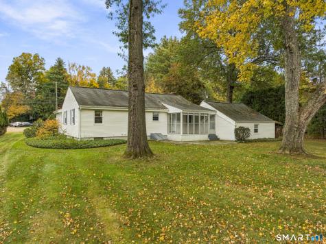 14 Barn Hill Road Bloomfield CT 06002