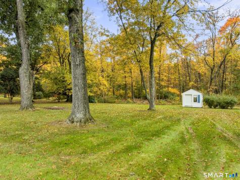 14 Barn Hill Road Bloomfield CT 06002