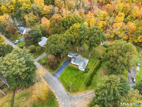 14 Barn Hill Road Bloomfield CT 06002
