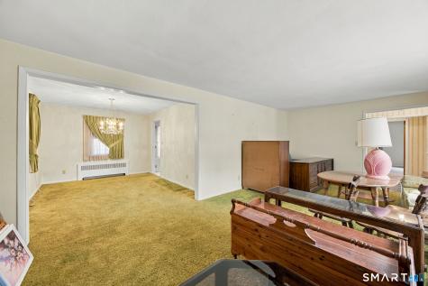 14 Barn Hill Road Bloomfield CT 06002