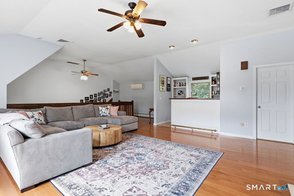 84 Lake Garda Drive Farmington CT 06085