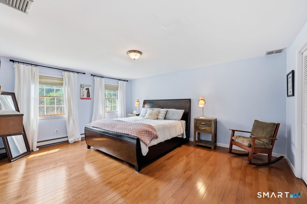 84 Lake Garda Drive Farmington CT 06085