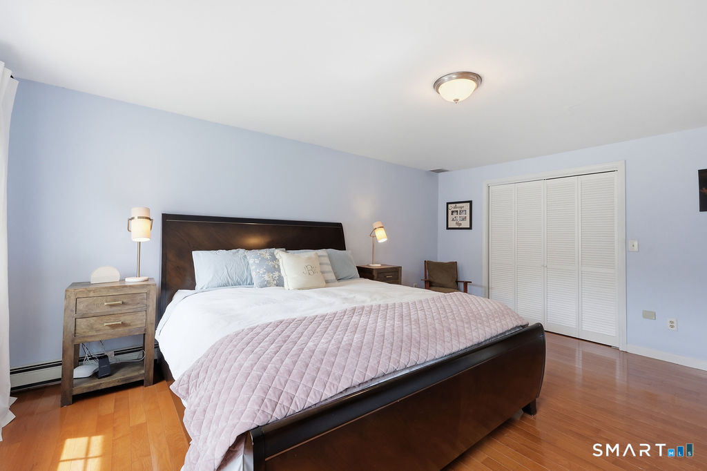 84 Lake Garda Drive Farmington CT 06085