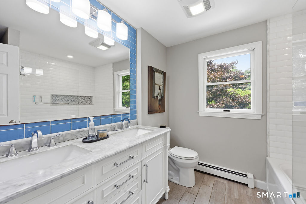 84 Lake Garda Drive Farmington CT 06085
