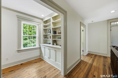 116 West Avon Road Farmington CT 06085