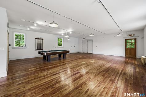 116 West Avon Road Farmington CT 06085
