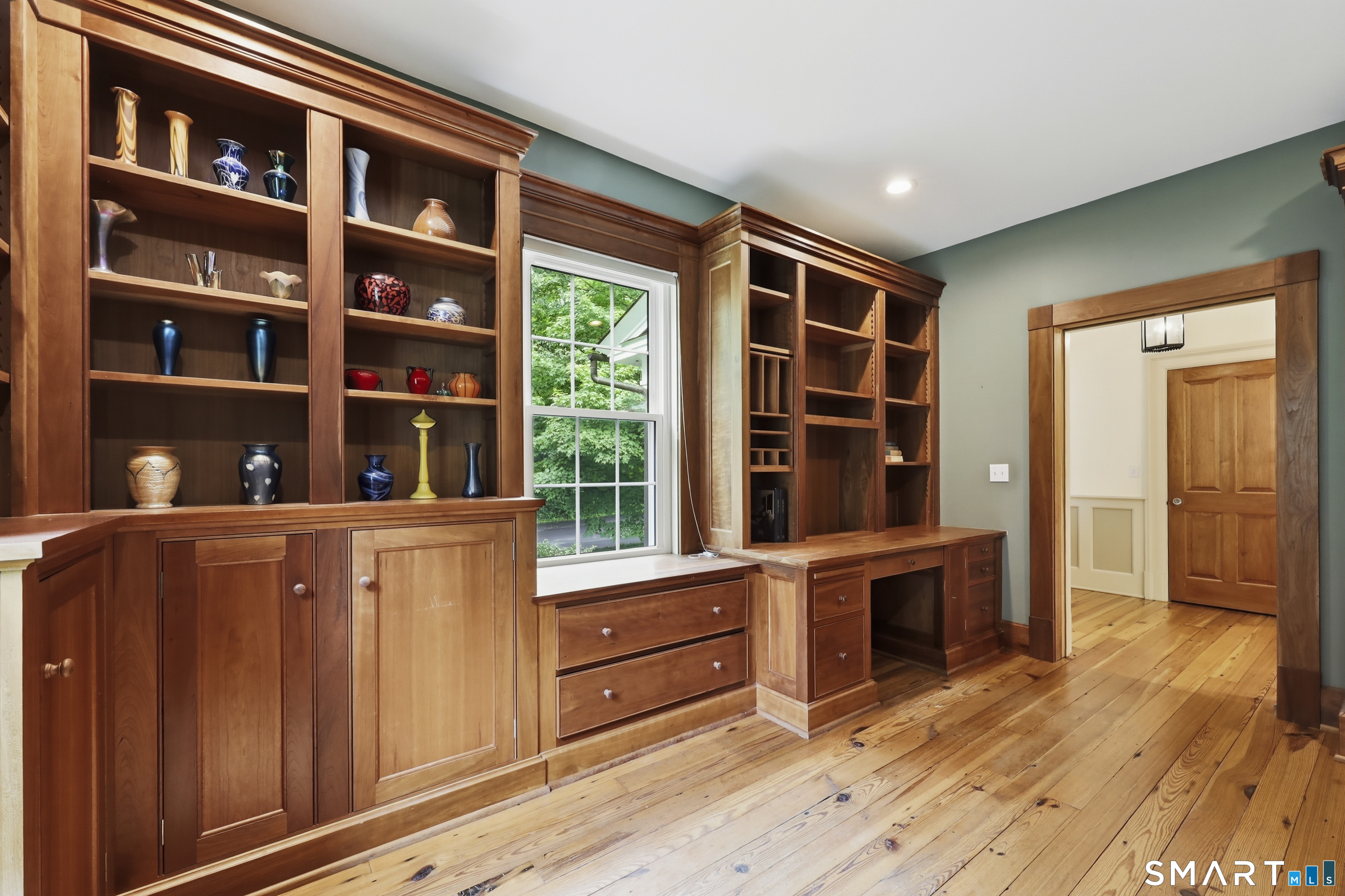 116 West Avon Road Farmington CT 06085