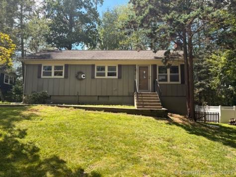 26 Windaway Road Danbury CT 06810