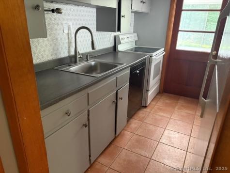 26 Windaway Road Danbury CT 06810