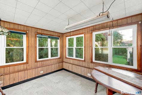 236 Grande Road East Hartford CT 06118