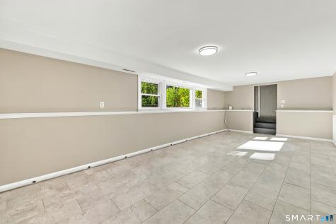 236 Grande Road East Hartford CT 06118
