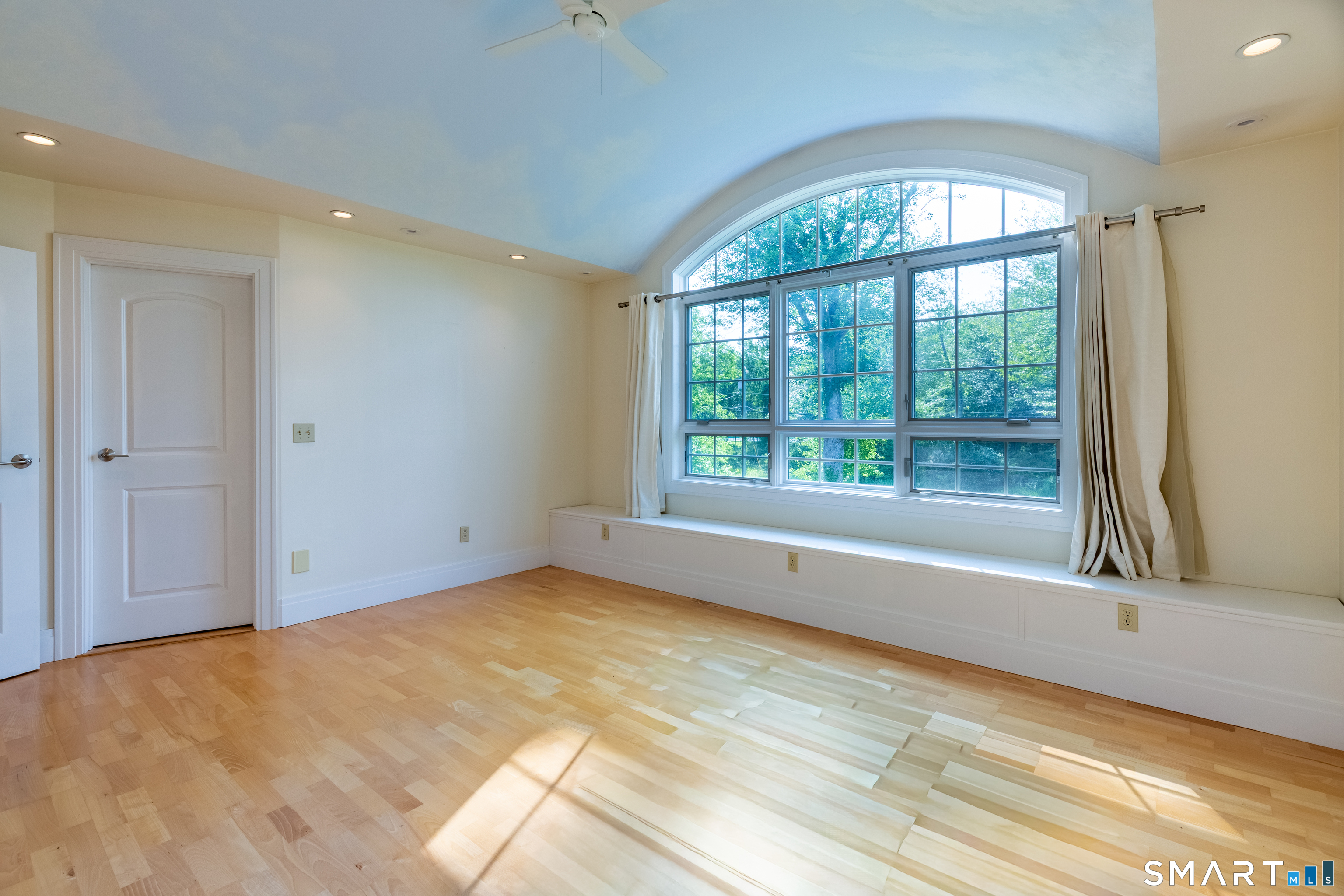 116 North Main Street East Granby CT 06026