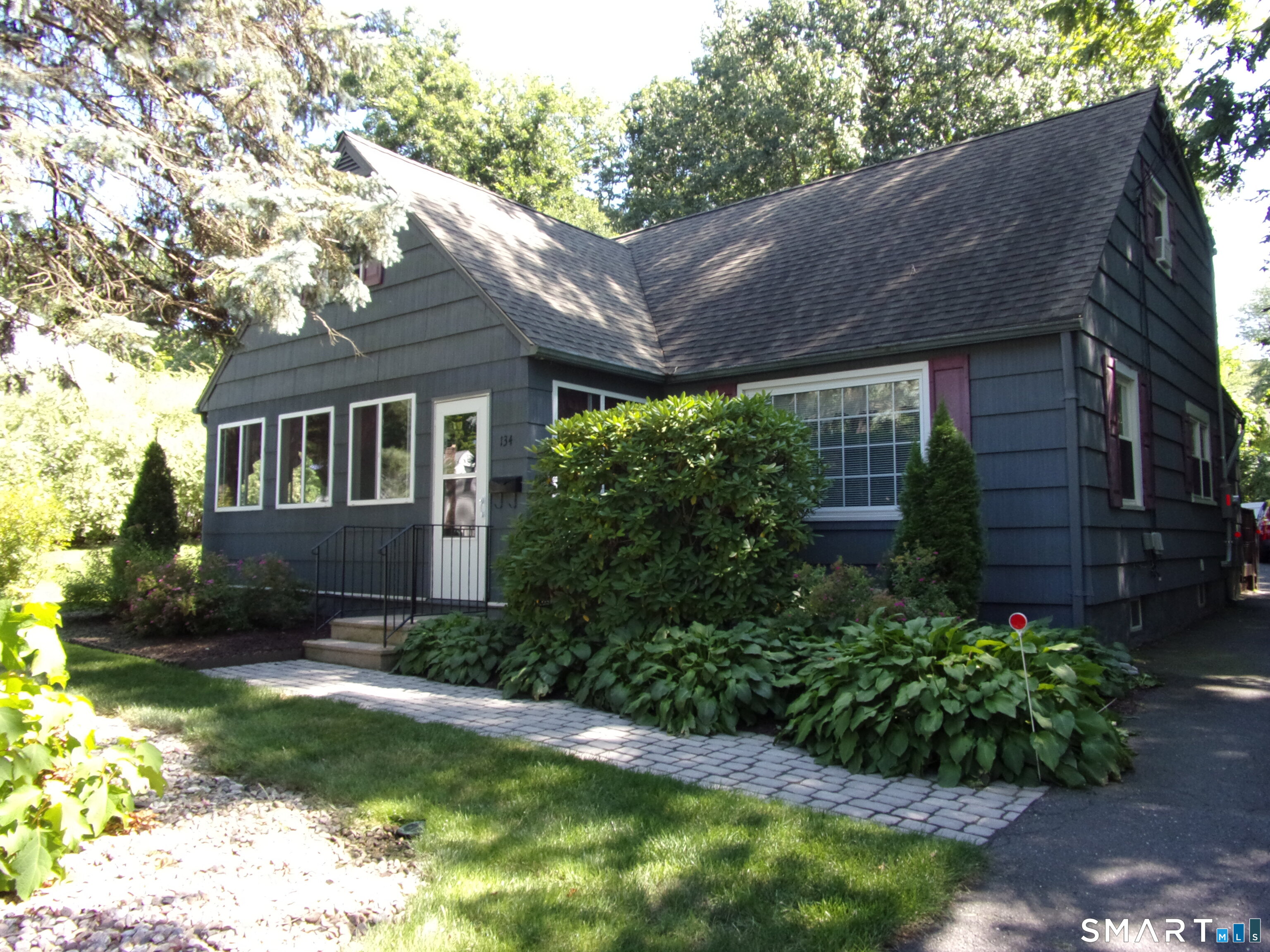 134 East Road Bristol CT 06010