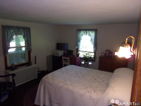134 East Road Bristol CT 06010