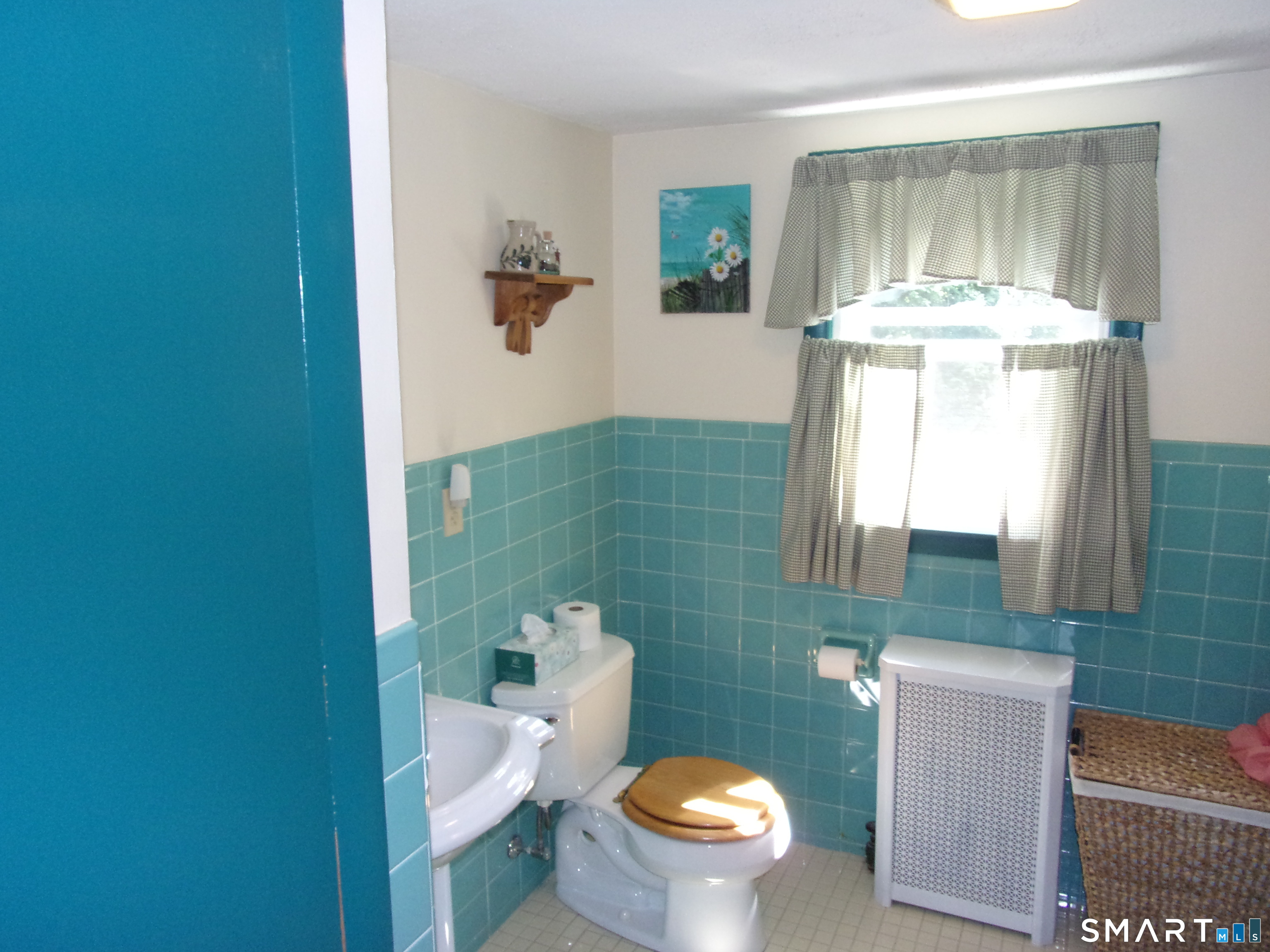 134 East Road Bristol CT 06010