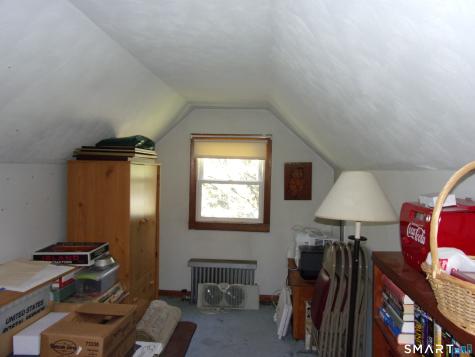 134 East Road Bristol CT 06010