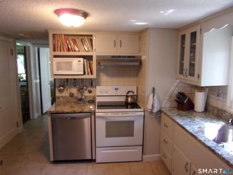 134 East Road Bristol CT 06010