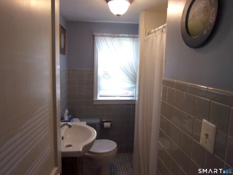 134 East Road Bristol CT 06010