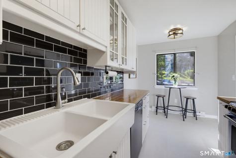 9 Margo Court Cromwell CT 06416