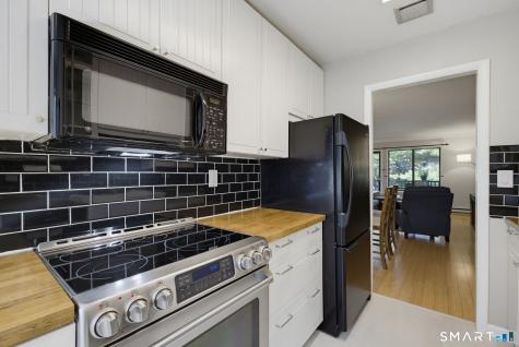9 Margo Court Cromwell CT 06416