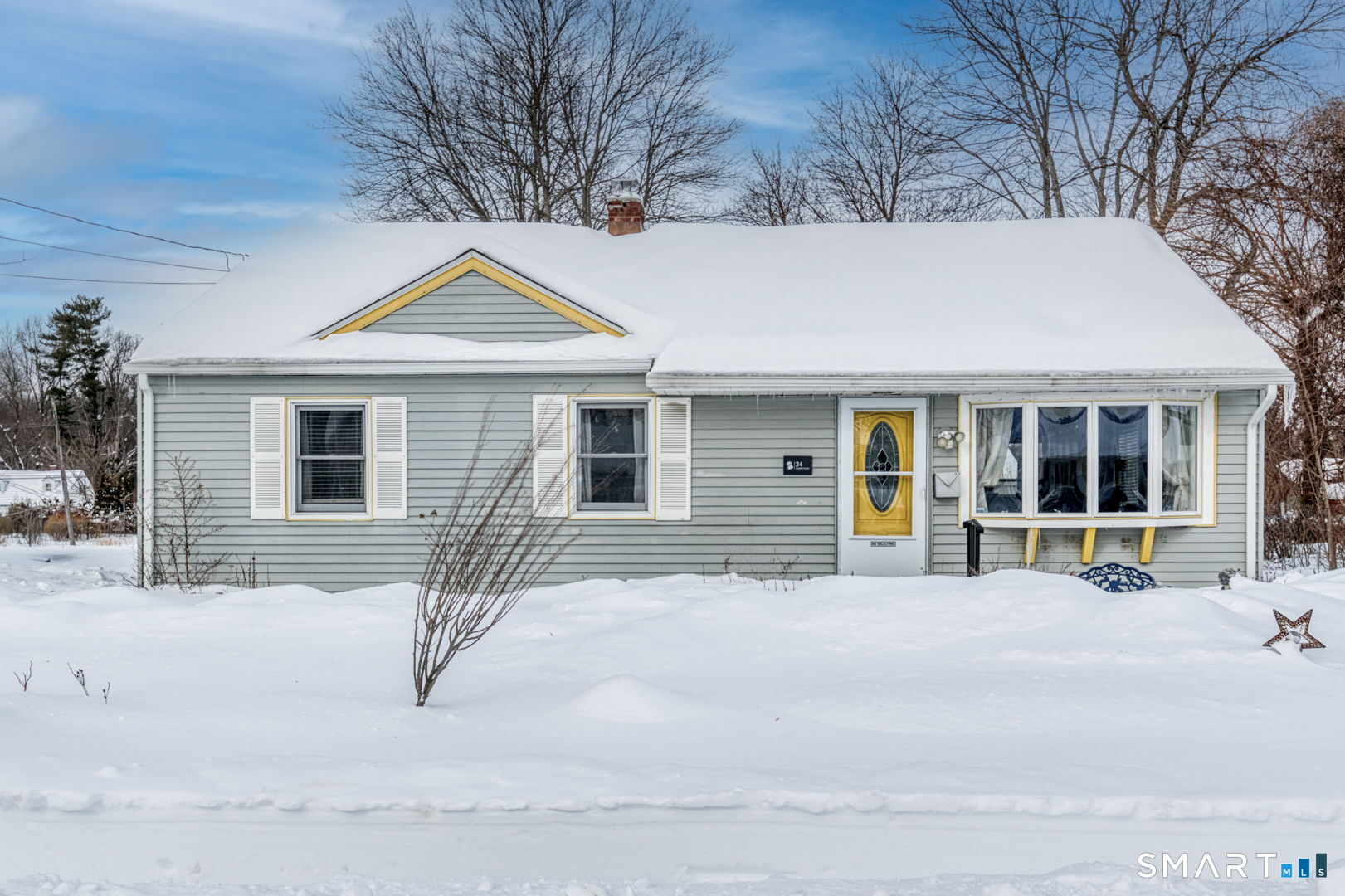 24 Lorraine Court East Hartford CT 06105