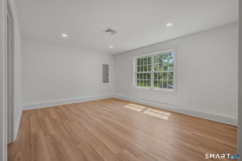 188 Kitemaug Road Montville CT 06382