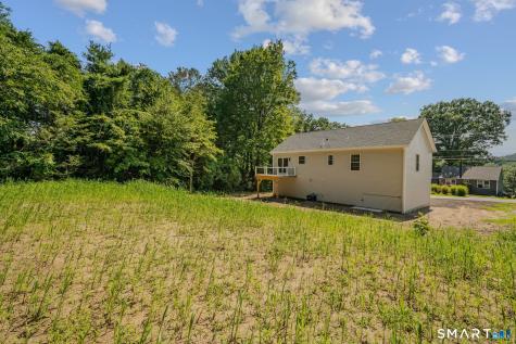 188 Kitemaug Road Montville CT 06382