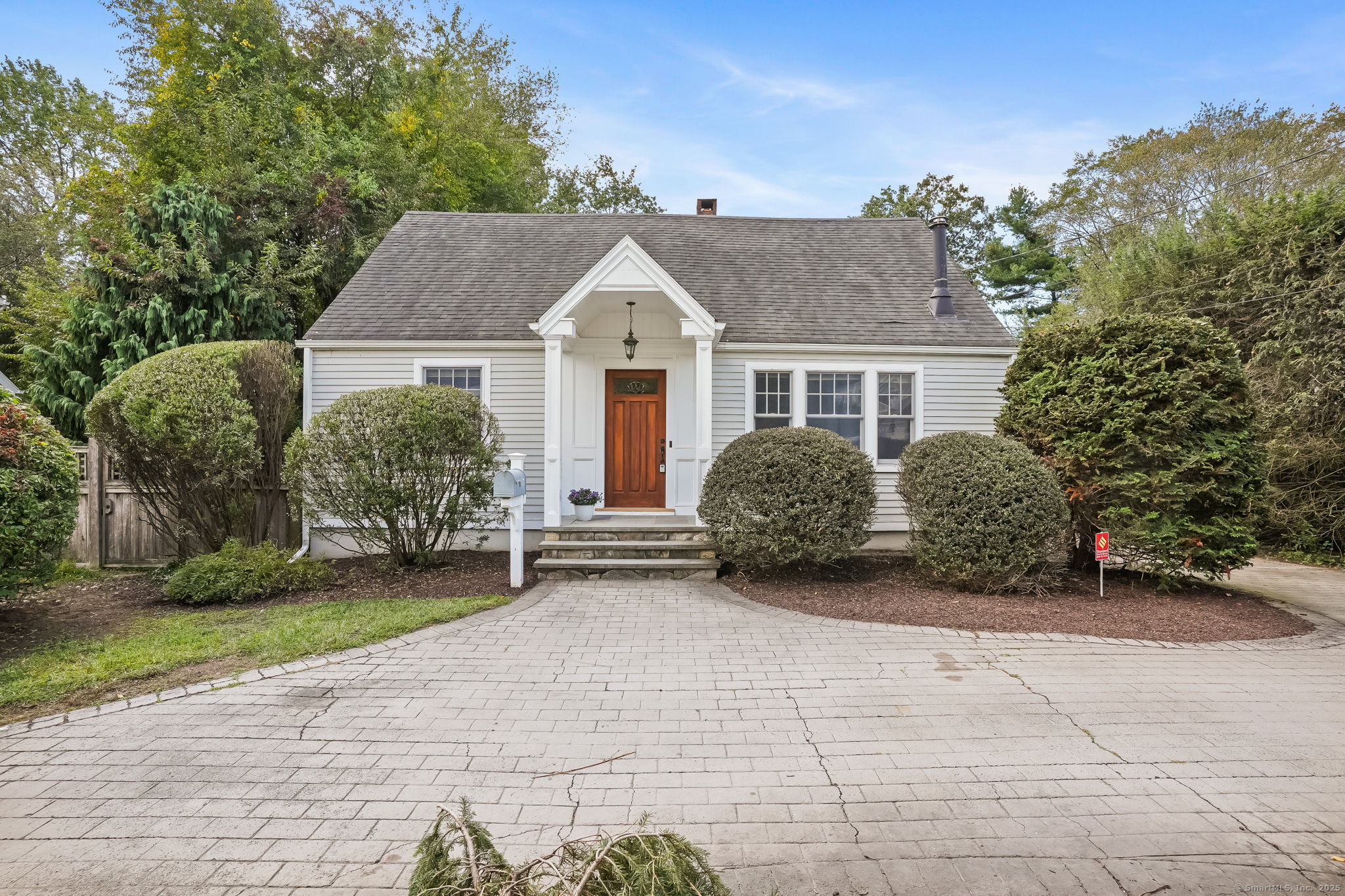 271 Jeniford Road Fairfield CT 06824