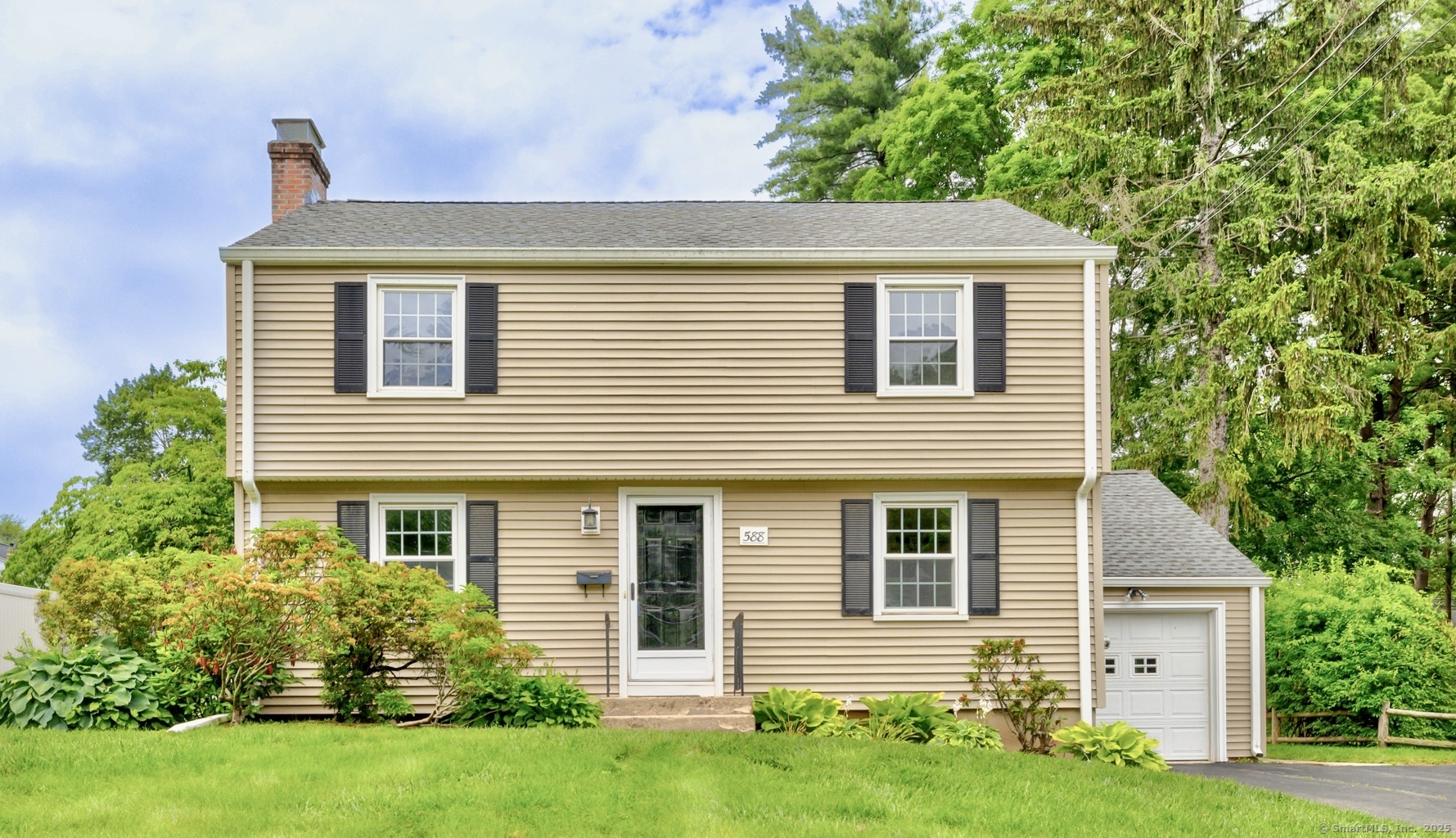 588 Fern Street West Hartford CT 06107