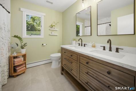 32 Fairview Drive Farmington CT 06032