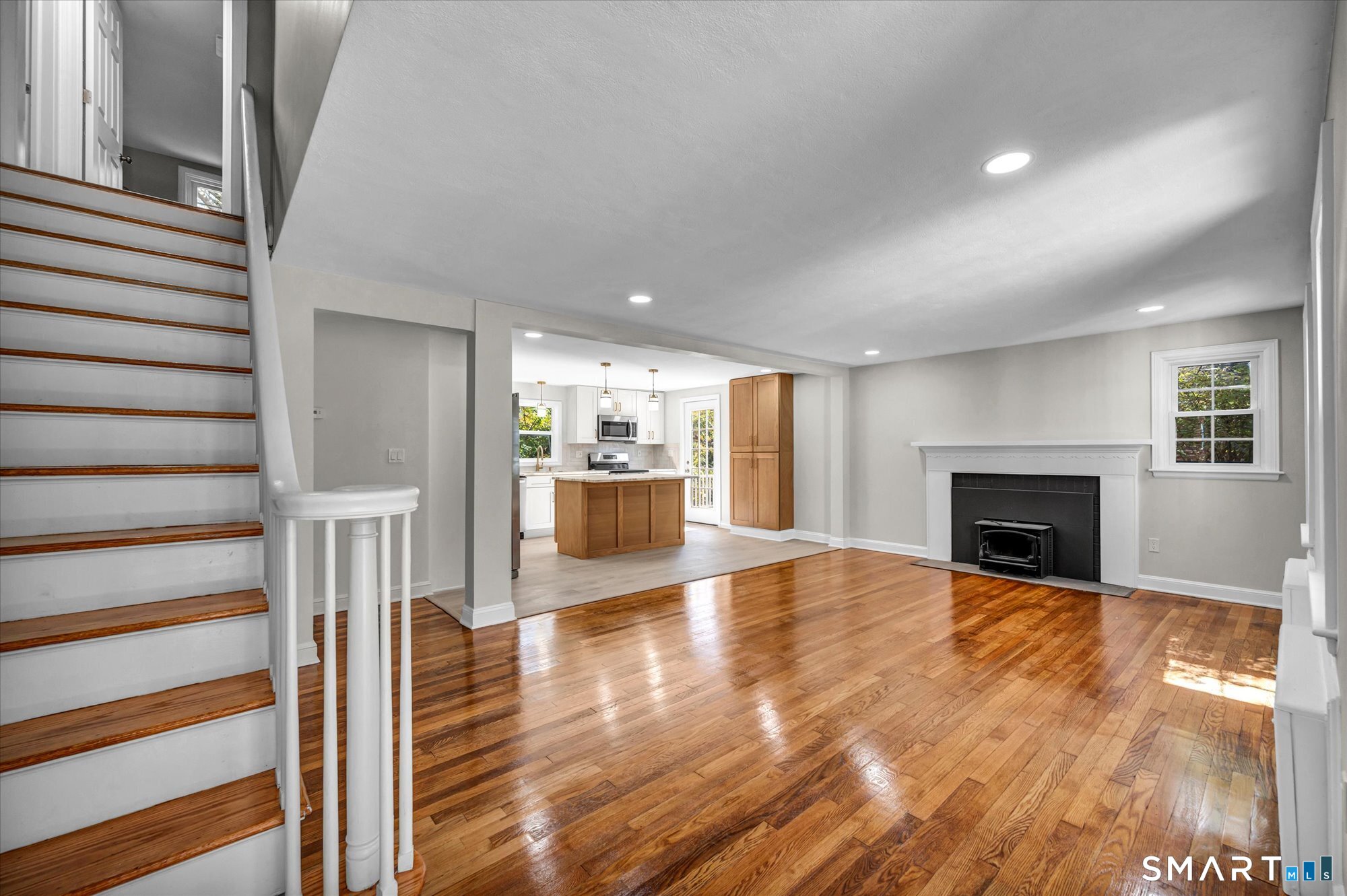 95 Dyer Avenue Canton CT 06019