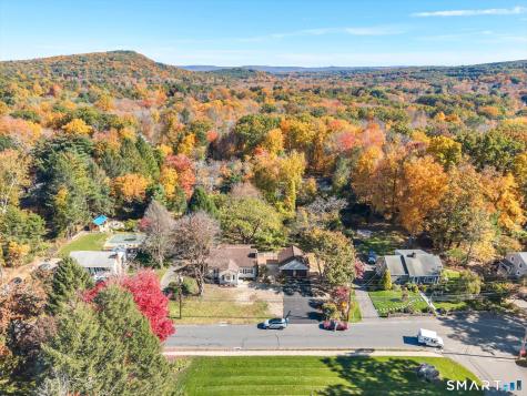 95 Dyer Avenue Canton CT 06019