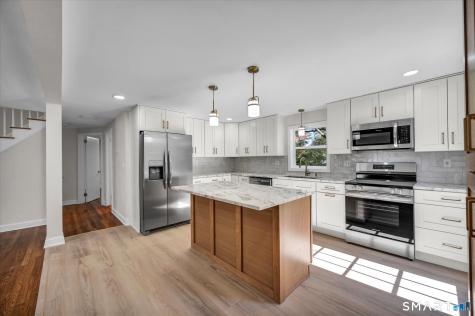 95 Dyer Avenue Canton CT 06019
