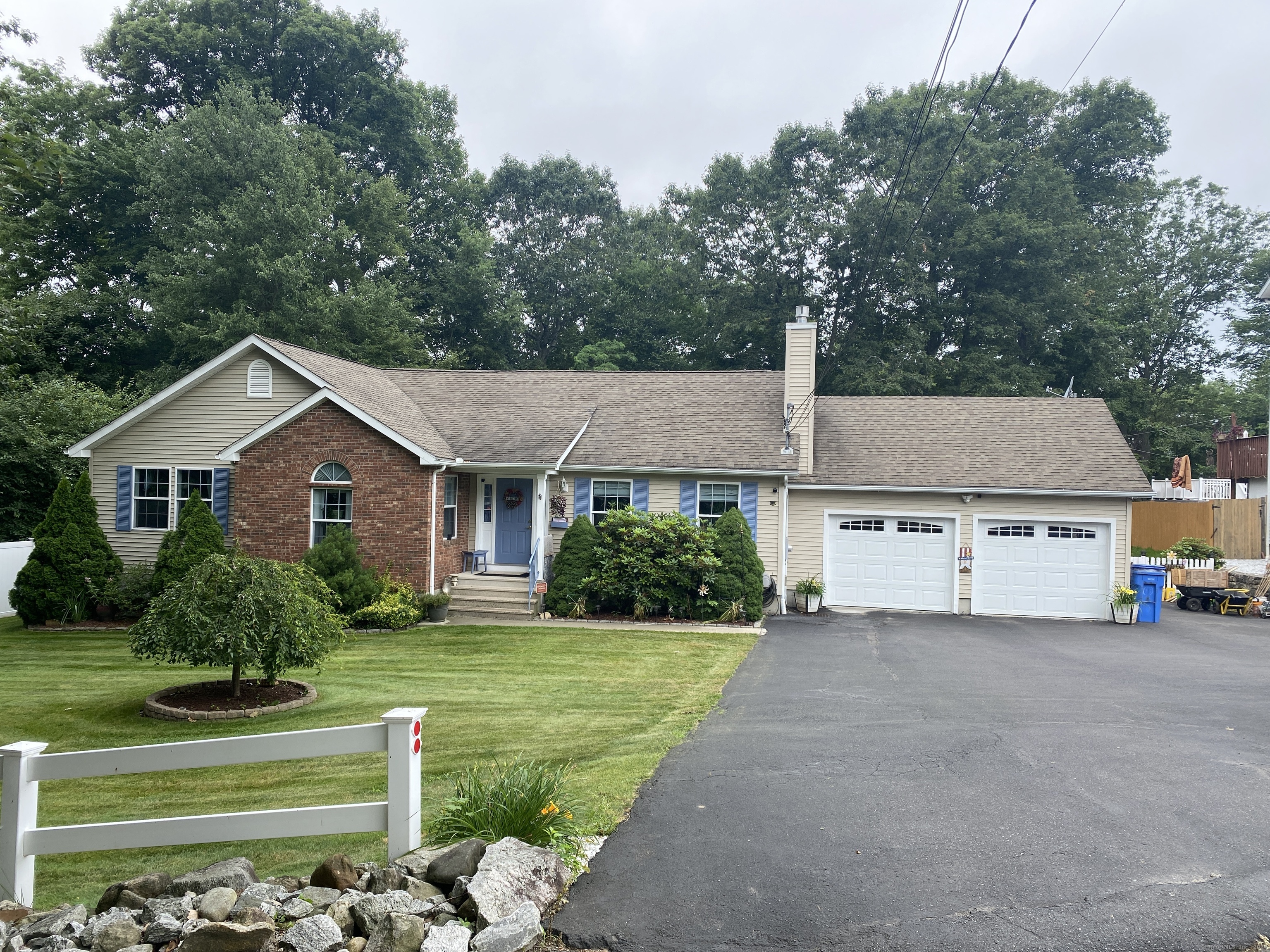63 Fairlawn Avenue Waterbury CT 06705