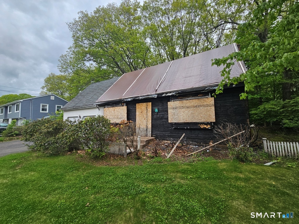 69 Fleming Road Manchester CT 06042