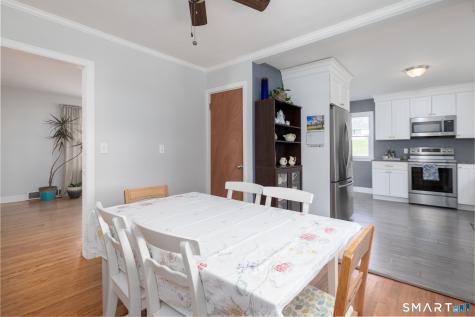 16 Lakeview Drive North Branford CT 06472