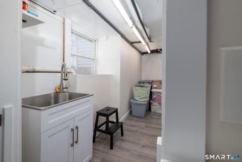 16 Lakeview Drive North Branford CT 06472