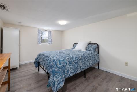 16 Lakeview Drive North Branford CT 06472