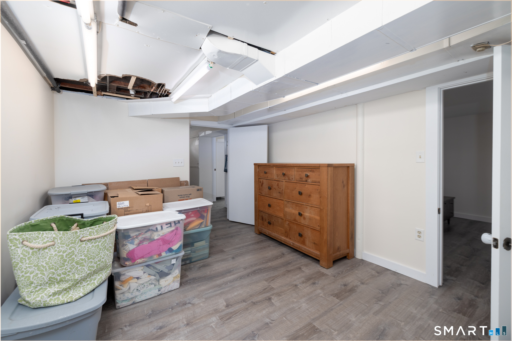 16 Lakeview Drive North Branford CT 06472