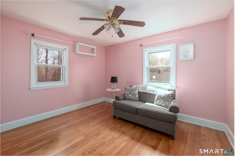 16 Lakeview Drive North Branford CT 06472