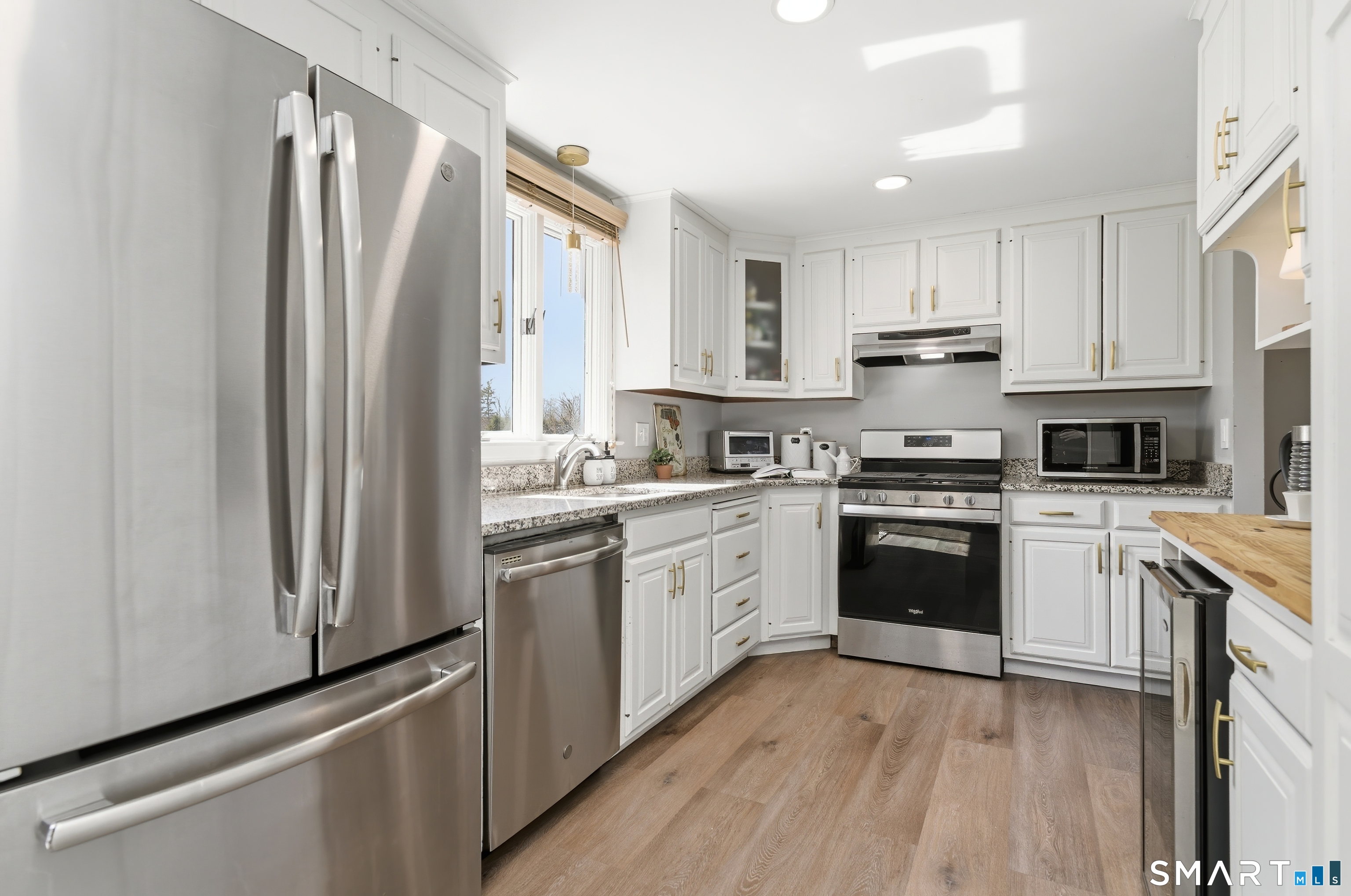 37 Farnham Road South Windsor CT 06074